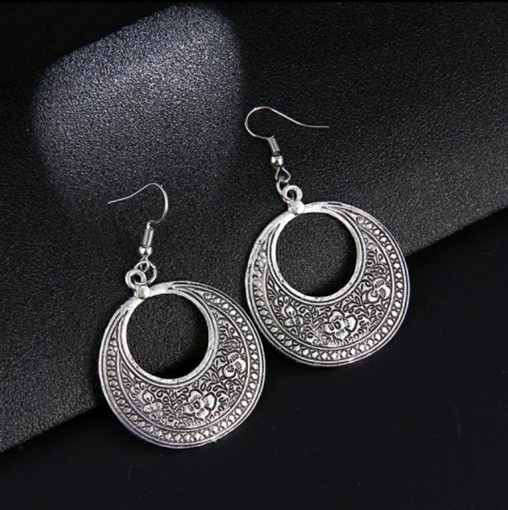 50% OFF ⚡️ Boho Vintage Embossed Dangle
